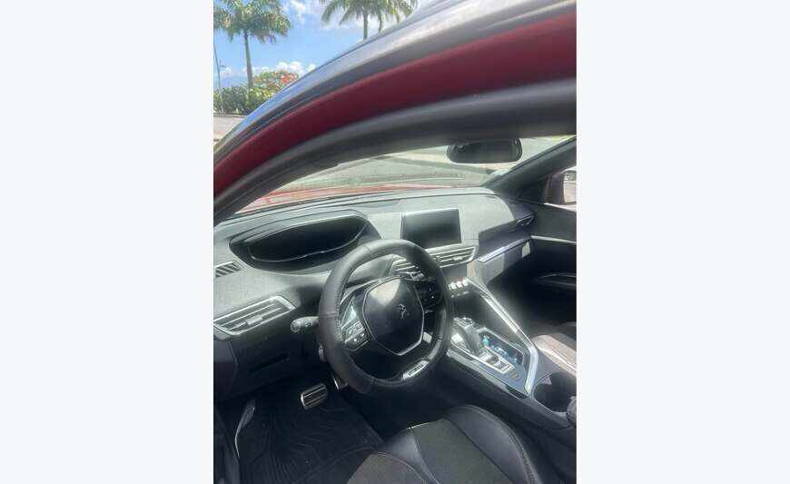 Peugeot 3008 GT LINE Toit ouvrant 130ch
