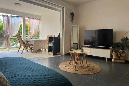 STUDIO - LARGE VARANGUE 13,50M2 - SANS VIS A VIS