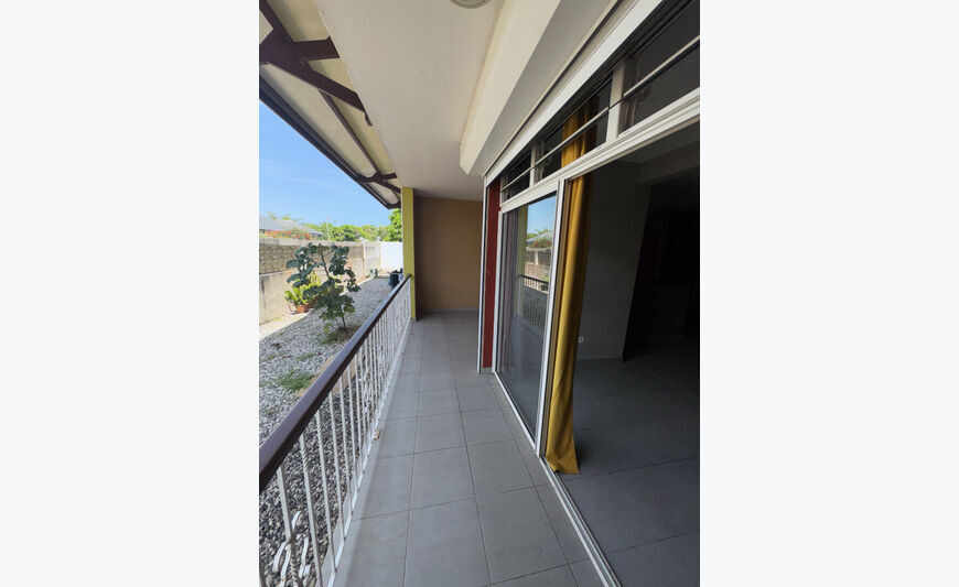 Appartement T2 avec terrasse de 55 m² - proche Hôpital de