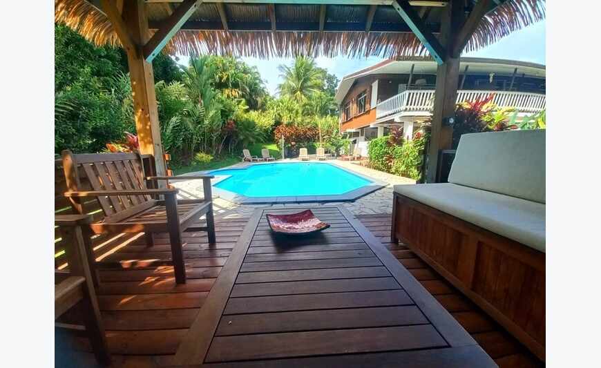 Domaine, villas et appartements, piscine, 9 pièces Petit