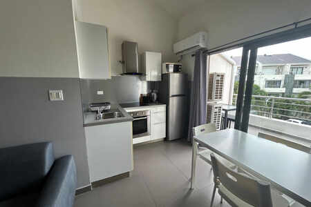 Sunny Modern Duplex in Jordan Village