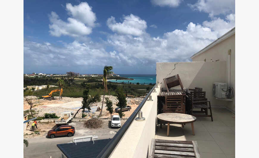 Spacious Studio in Cupecoy