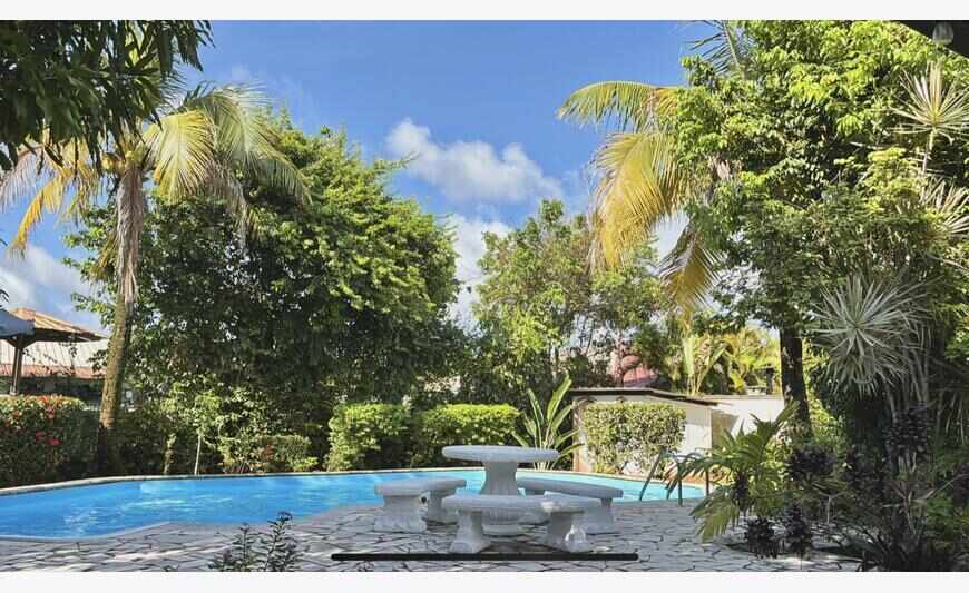 Maison De Type F4 Avec Piscine Quartier Calme