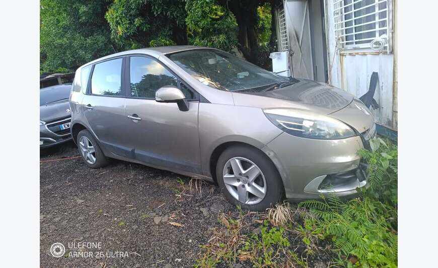 Renault Scenic diesel en panne pour mécano